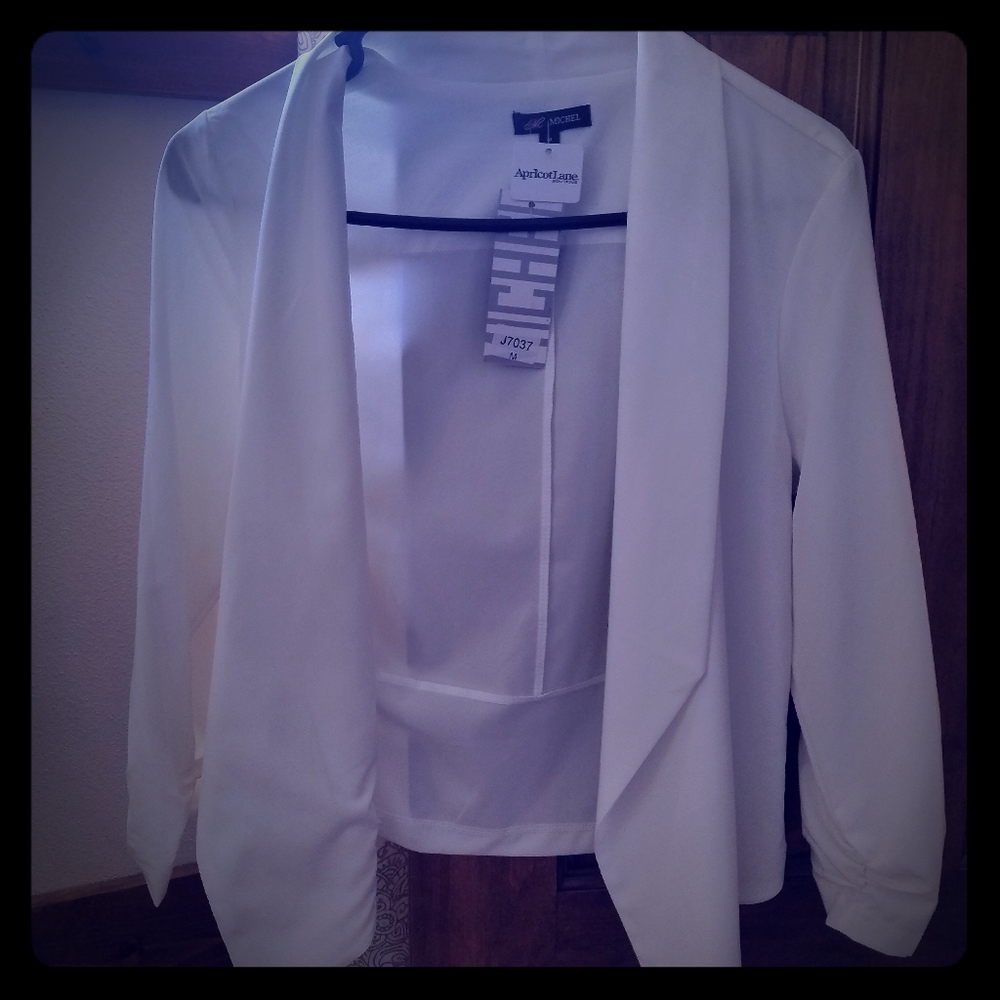 Thin overlay jacket